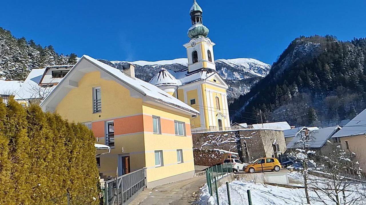 Apartment Belka Jesenice Buitenkant foto